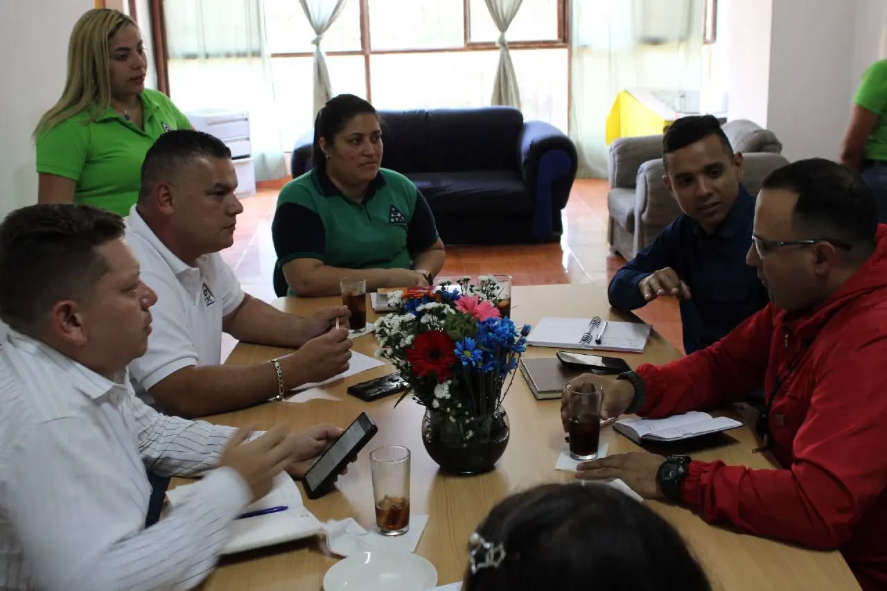 Inspección para seguir evidenciando la capacidad productiva y potencialidad del sector textil en los Altos Mirandinos (+Fotos)